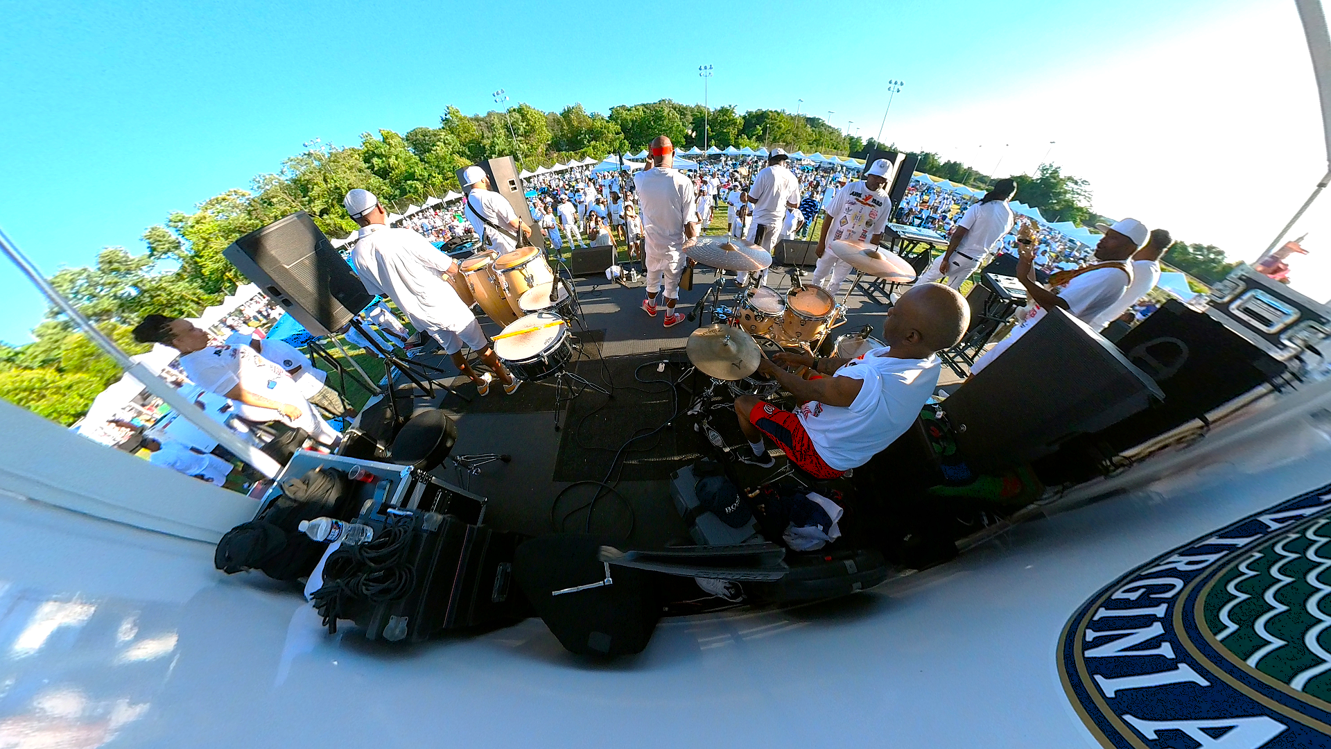 Junkyard Band — Buggs Leads at the All-White Party